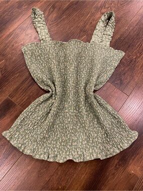 Smocked daisy print green shirred tank top size large fitted thick straps floral